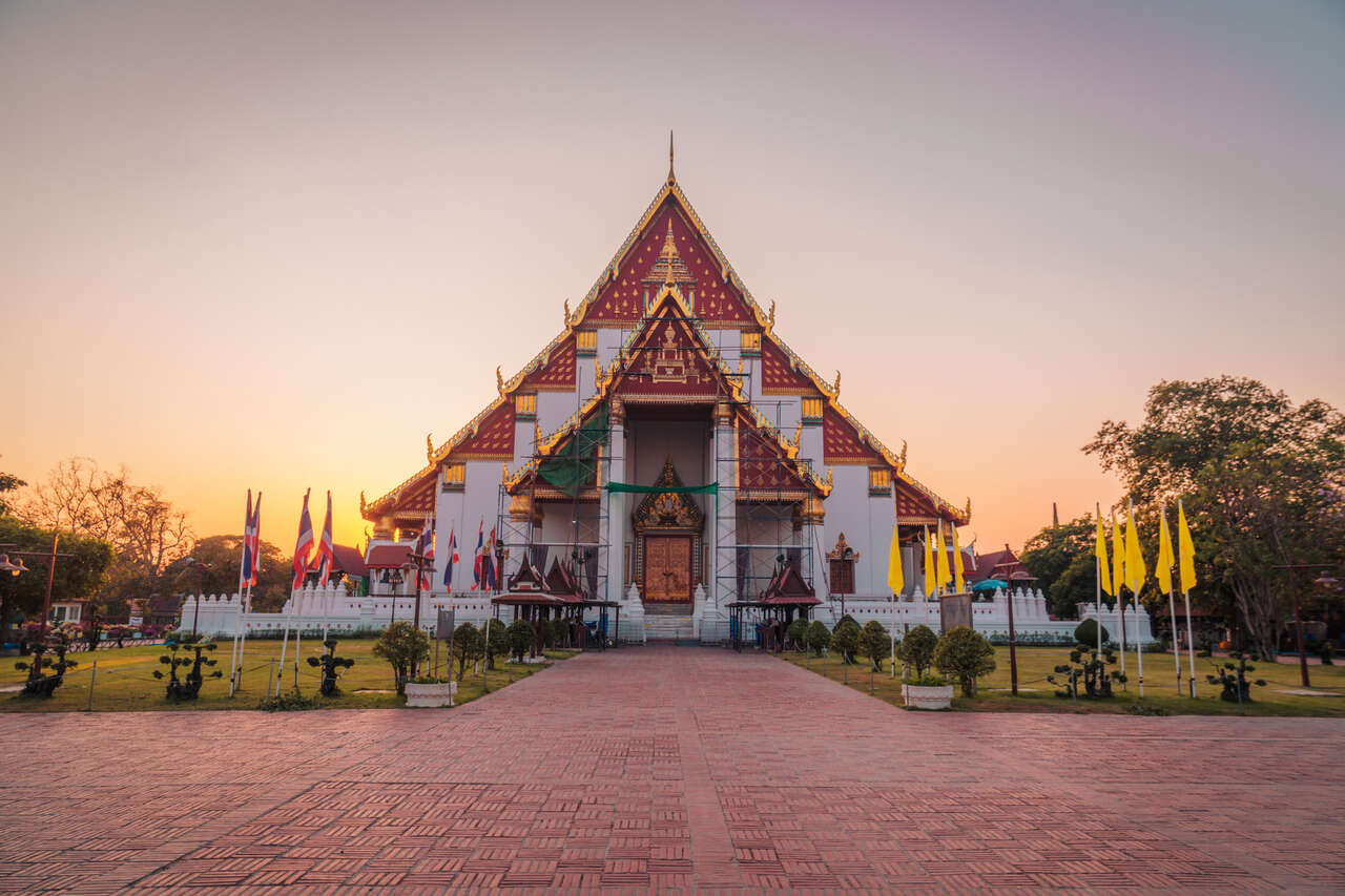 Explore Ayutthaya’s safe cultural landscapes with confidence